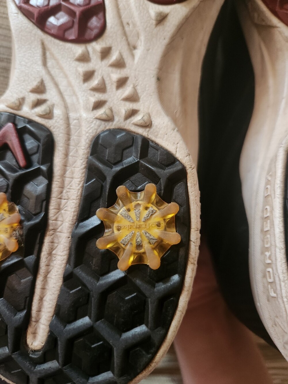Callaway Golf Shoes With Spikes - Picture 6 of 8